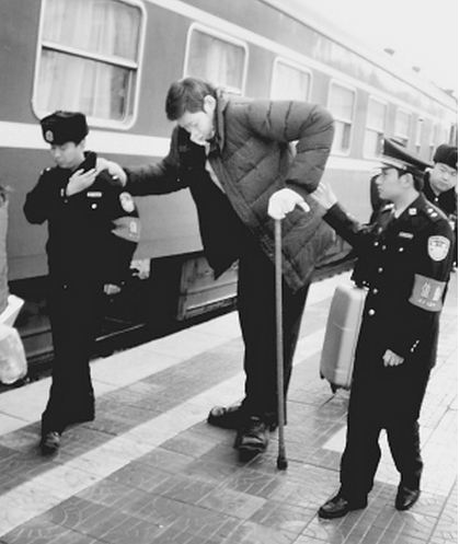 Wang Feng-Jun - The tallest man China